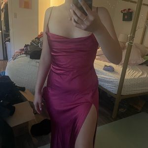 Magenta crowl midi satin dress